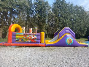 Scooby-Doo Obstacle Course with Slide